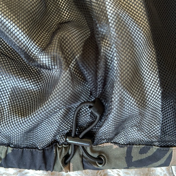 Theory 
Men’s hooded jacket size medium - Picture 12 of 13